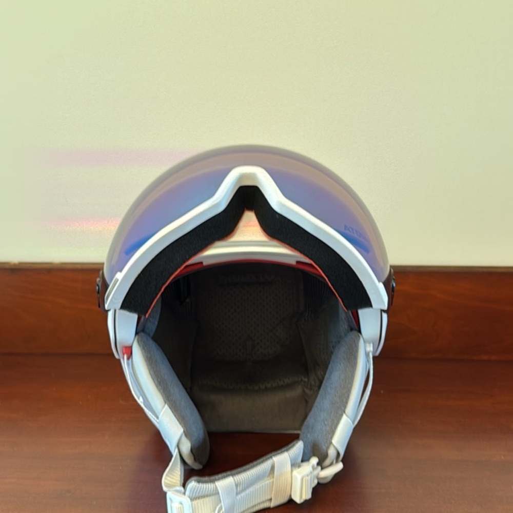 Atomic ski/ snowboard helmet